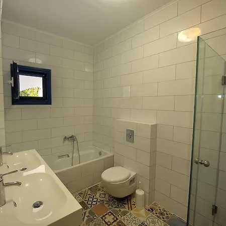 Navarino Villa *