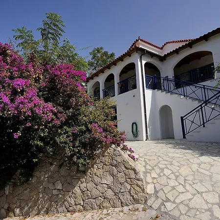 Navarino Gialova