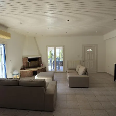 Navarino Villa *